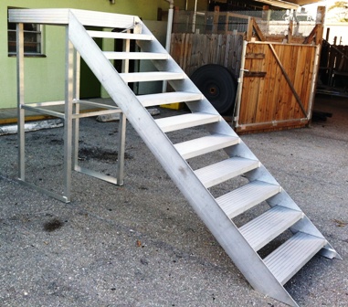 custom aluminum vessel boarding staircase